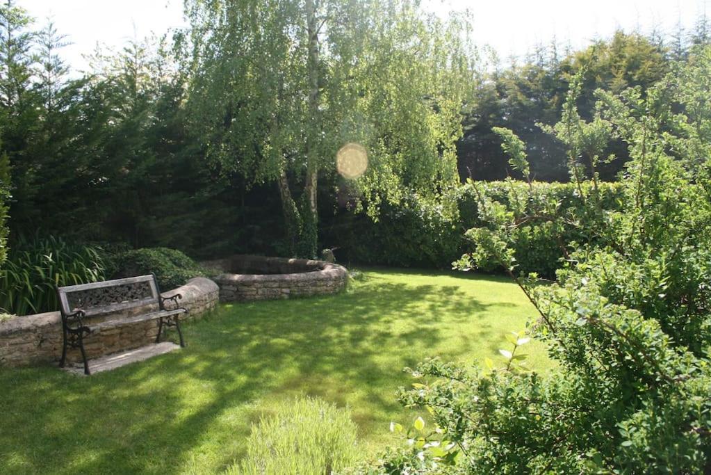 Lyne House Ideal For A Celebration Or Reunion Kidlington Kültér fotó