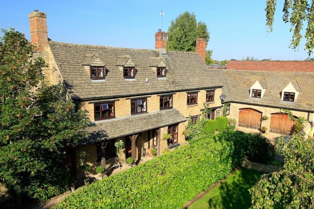 Lyne House Ideal For A Celebration Or Reunion Kidlington Kültér fotó